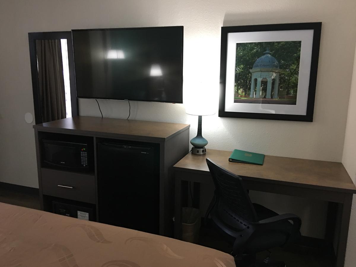 Quality Inn Greenville Near University Εξωτερικό φωτογραφία